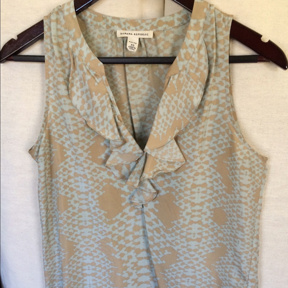 Banana Republic sleeveless Silk top